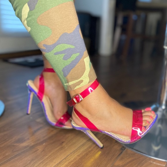 Trendy Heels - Picture 2 of 10